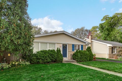 Tiny photo for 533 Drake Street, Libertyville, IL 60048 (MLS # 12511256)
