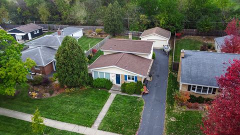 Tiny photo for 533 Drake Street, Libertyville, IL 60048 (MLS # 12511256)