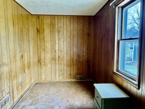 Tiny photo for 236 10th Street, Lasalle, IL 61301 (MLS # 12525454)