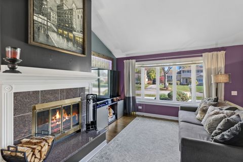 Tiny photo for 1414 N Sauk Lane, Mount Prospect, IL 60056 (MLS # 12491457)