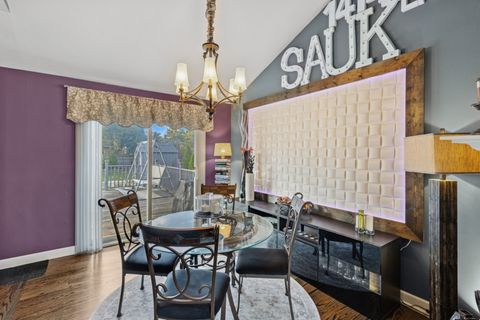 Tiny photo for 1414 N Sauk Lane, Mount Prospect, IL 60056 (MLS # 12491457)