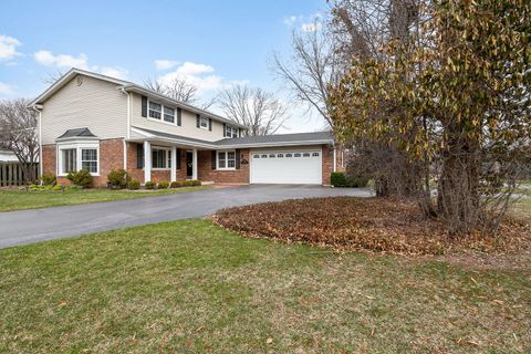Tiny photo for 196 E Louis Avenue, Lake Forest, IL 60045 (MLS # 12602931)
