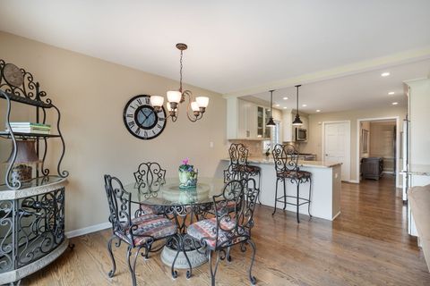 Tiny photo for 196 E Louis Avenue, Lake Forest, IL 60045 (MLS # 12602931)