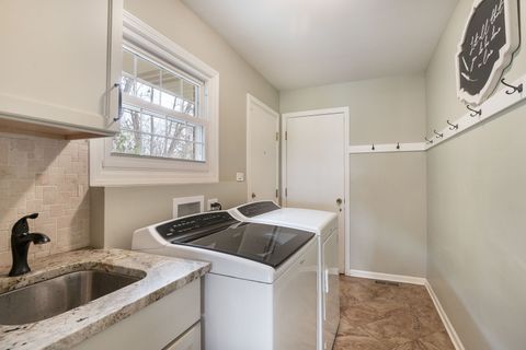 Tiny photo for 196 E Louis Avenue, Lake Forest, IL 60045 (MLS # 12602931)