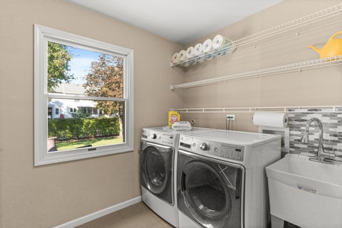 Tiny photo for 431 Ozier Drive, Batavia, IL 60510 (MLS # 12792825)