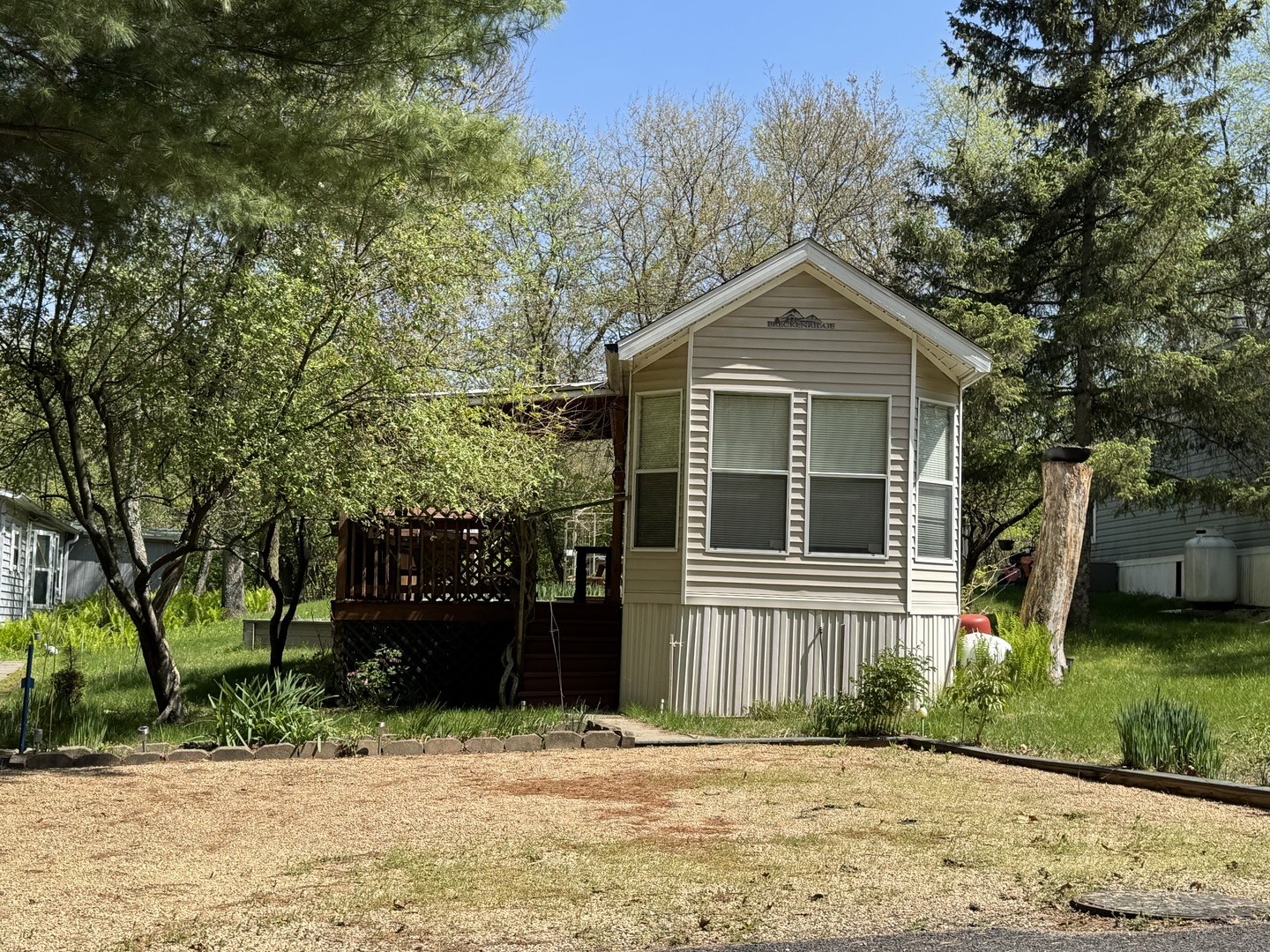 21-79 Woodhaven Lake