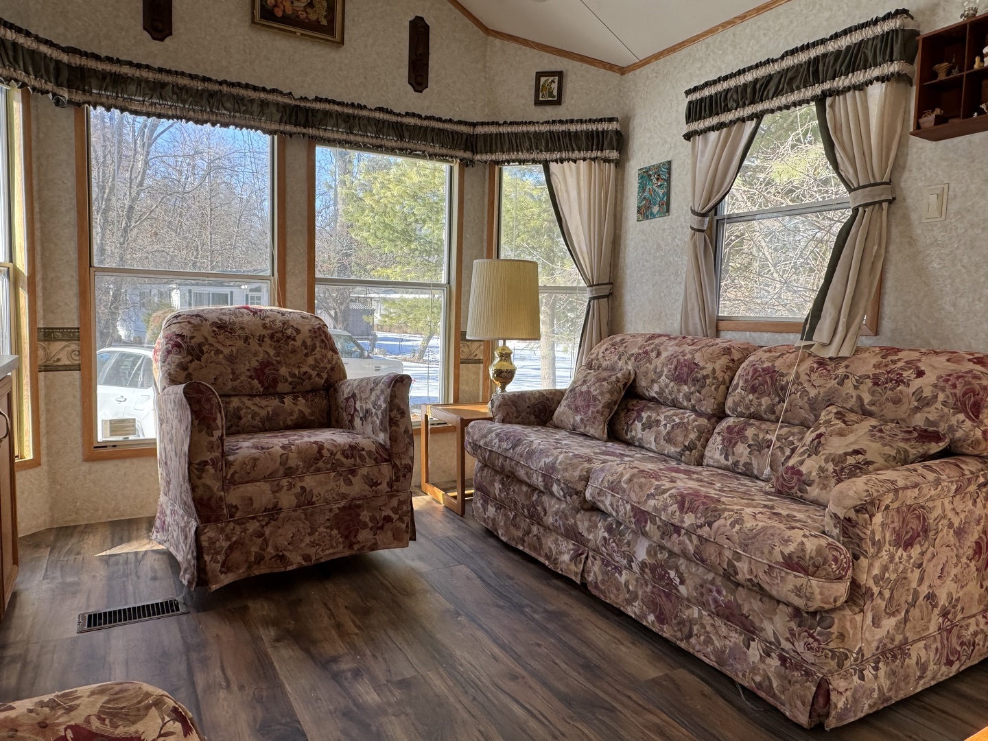 21-79 Woodhaven Lake
