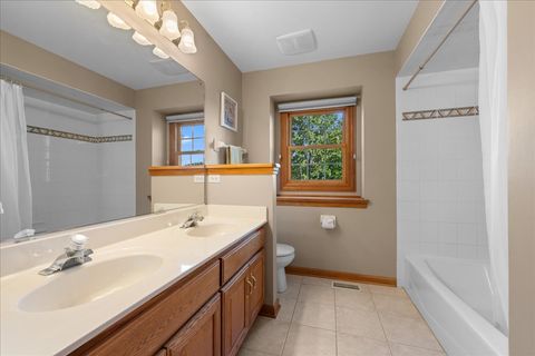 Tiny photo for 36W824 Red Gate Court, St. Charles, IL 60175 (MLS # 12489032)