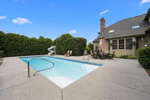 Tiny photo for 36W824 Red Gate Court, St. Charles, IL 60175 (MLS # 12489032)