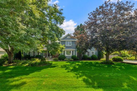 Photo of 8N215 Peppertree Court, Elgin, IL 60124 (MLS # 12415459)