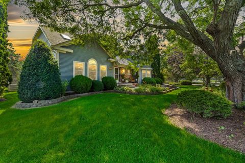 Tiny photo for 8N215 Peppertree Court, Elgin, IL 60124 (MLS # 12415459)