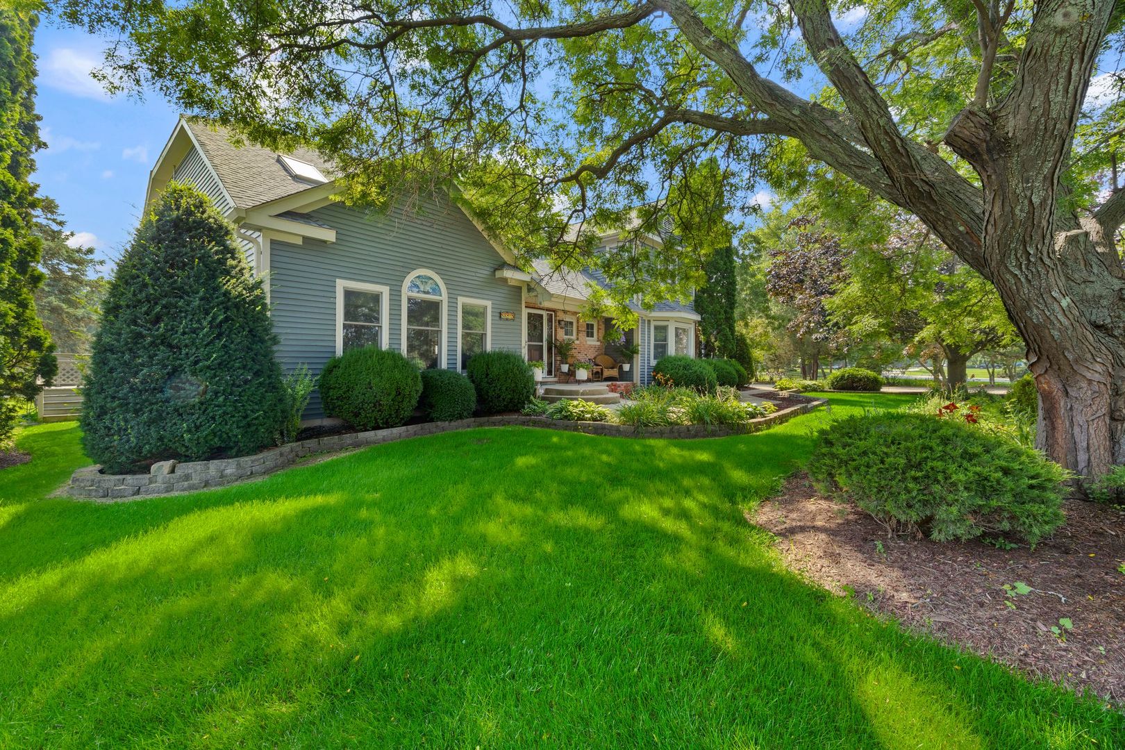 8N215 Peppertree Court