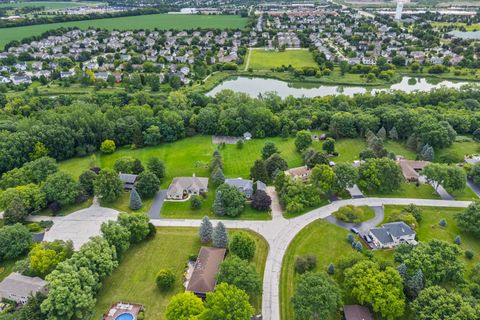Tiny photo for 8N215 Peppertree Court, Elgin, IL 60124 (MLS # 12415459)