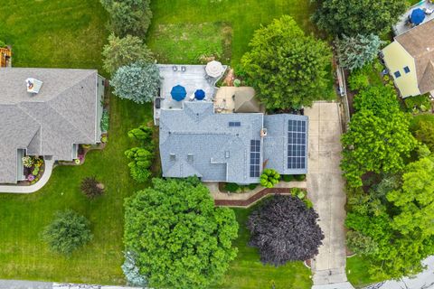 Tiny photo for 8N215 Peppertree Court, Elgin, IL 60124 (MLS # 12415459)