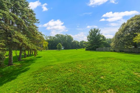 Tiny photo for 8N215 Peppertree Court, Elgin, IL 60124 (MLS # 12415459)