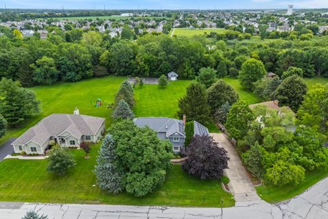 Tiny photo for 8N215 Peppertree Court, Elgin, IL 60124 (MLS # 12415459)