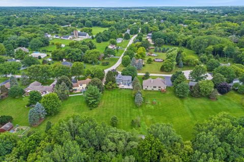 Tiny photo for 8N215 Peppertree Court, Elgin, IL 60124 (MLS # 12415459)