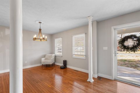 Tiny photo for 3005 Hickory Ridge Dr Drive #3005, Herrin, IL 62948 (MLS # 100000545)