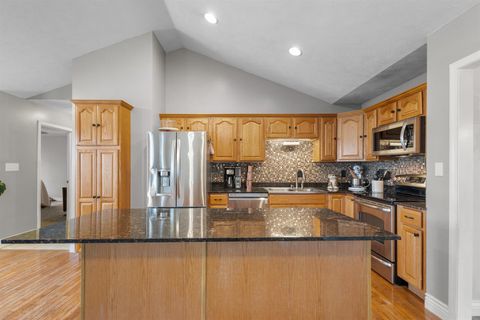 Tiny photo for 3005 Hickory Ridge Dr Drive #3005, Herrin, IL 62948 (MLS # 100000545)