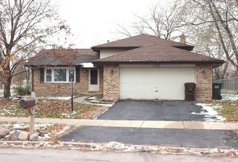 Photo of 4912 Arquilla Drive, Richton Park, IL 60471 (MLS # 12739628)
