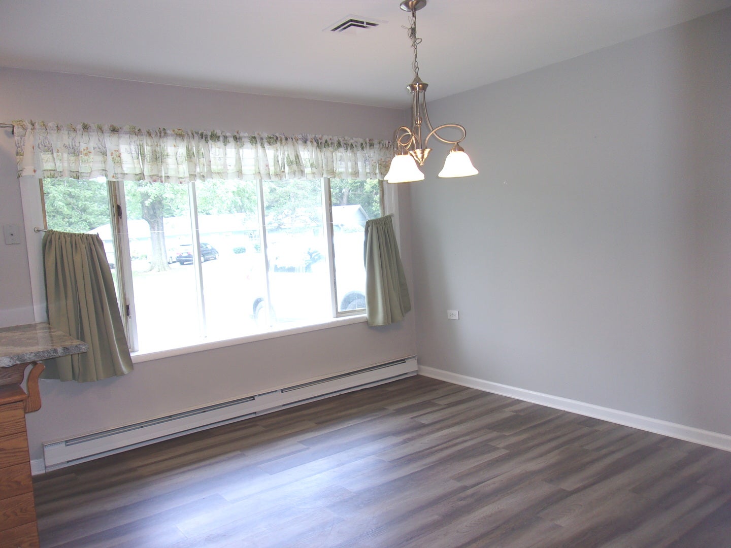 7405 Clarendon Court 073