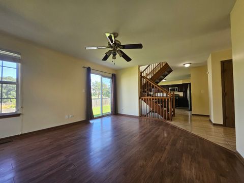 Tiny photo for 24 Jefferson Lane, Streamwood, IL 60107 (MLS # 12464369)