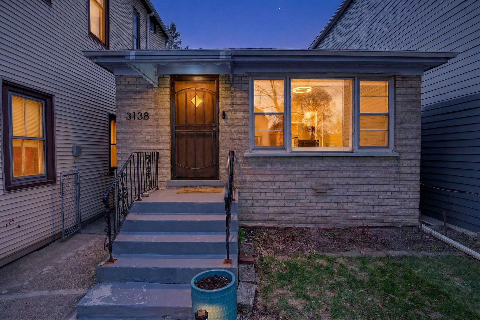 3138 N Richmond Street