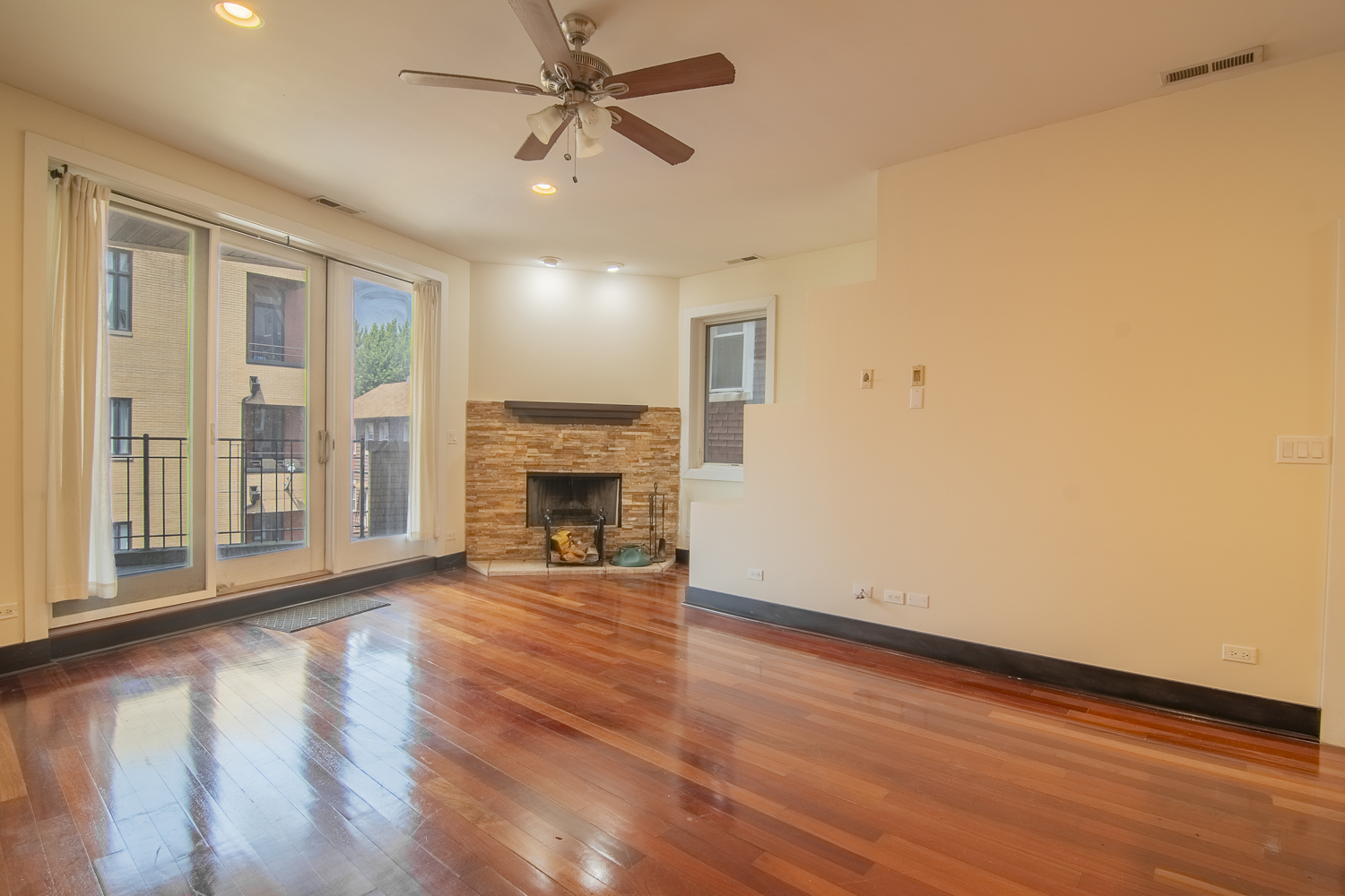 1531 W Fry Street 2
