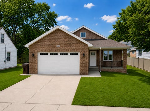 Photo of 6939 W 95th Place, Oak Lawn, IL 60453 (MLS # 12744292)