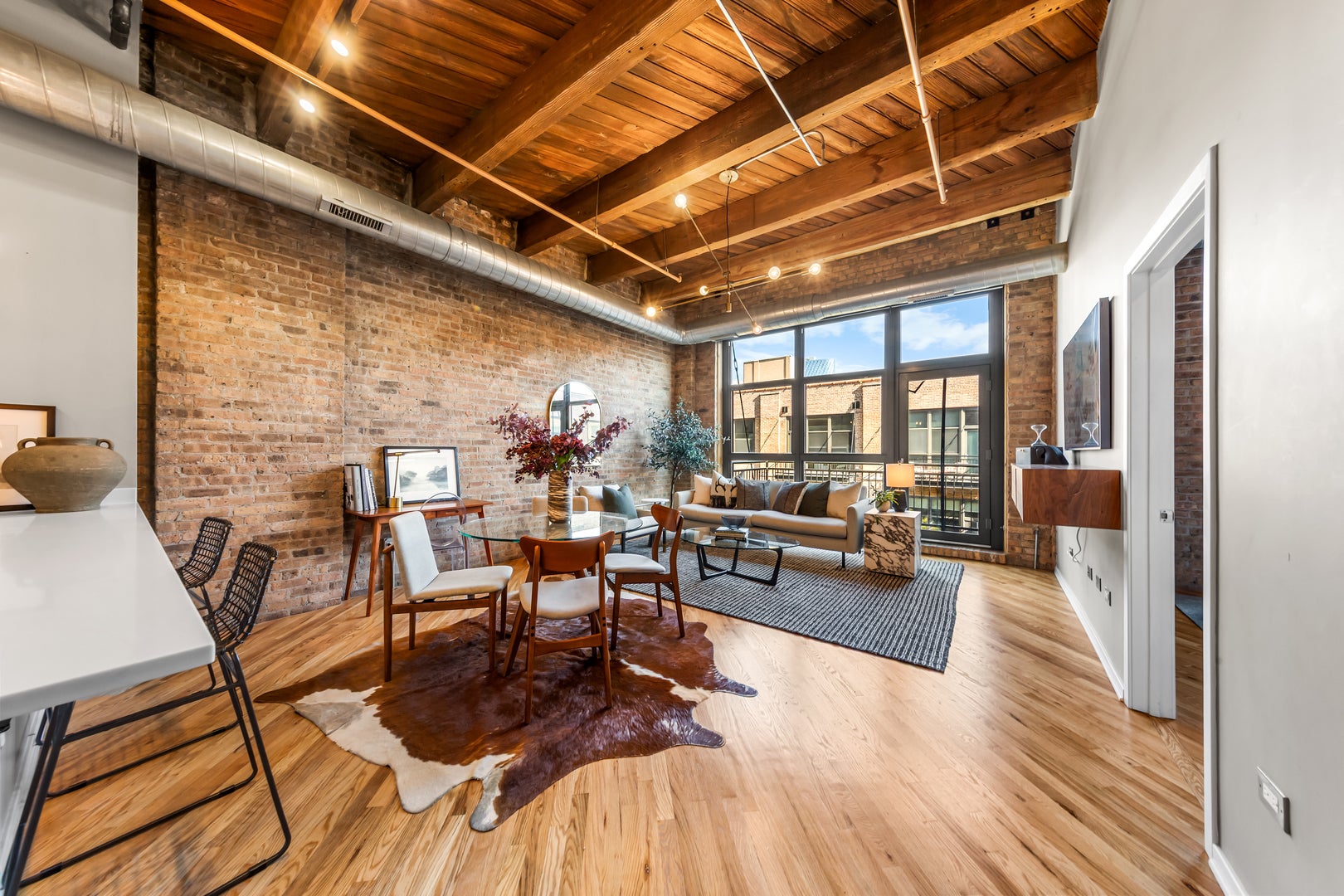 1040 W ADAMS Street 443