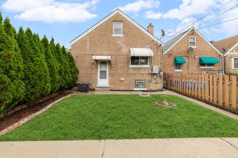 Tiny photo for 3530 Lombard Avenue, Berwyn, IL 60402 (MLS # 12480693)
