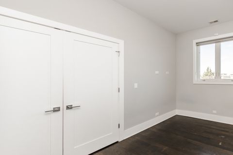 Tiny photo for 2018 S Loomis Street #3, Chicago, IL 60608 (MLS # 12511684)