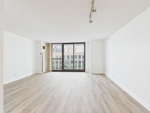 Tiny photo for 10 E ONTARIO Street #4207, Chicago, IL 60611 (MLS # 12656016)