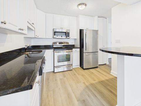 Tiny photo for 10 E ONTARIO Street #4207, Chicago, IL 60611 (MLS # 12656016)