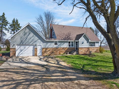 Photo of 1519 Il Route 251, Steward, IL 60553 (MLS # 12615831)