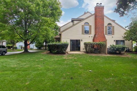 Tiny photo for 1329 Queensgreen Circle, Naperville, IL 60563 (MLS # 12465336)