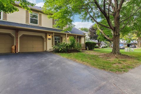 Photo of 1329 Queensgreen Circle, Naperville, IL 60563 (MLS # 12465336)