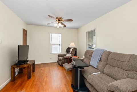 Tiny photo for 10323 S Troy Avenue, Chicago, IL 60655 (MLS # 12572856)