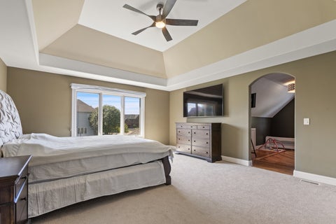 Tiny photo for 2104 Westover Road, North Aurora, IL 60542 (MLS # 12742042)