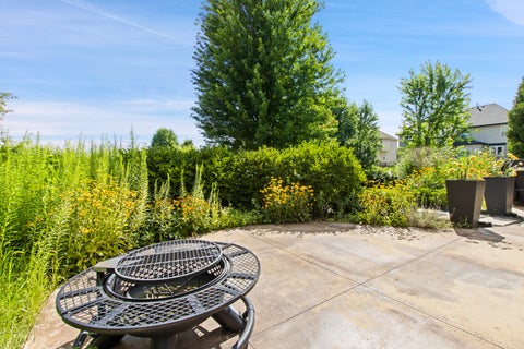 Tiny photo for 2104 Westover Road, North Aurora, IL 60542 (MLS # 12742042)