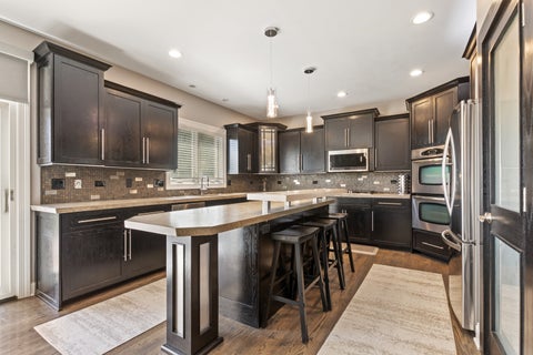 Tiny photo for 2104 Westover Road, North Aurora, IL 60542 (MLS # 12742042)
