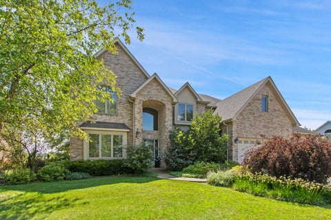 Tiny photo for 2104 Westover Road, North Aurora, IL 60542 (MLS # 12742042)