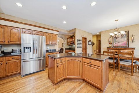 Tiny photo for 911 Hampton Drive, Carol Stream, IL 60188 (MLS # 12523620)