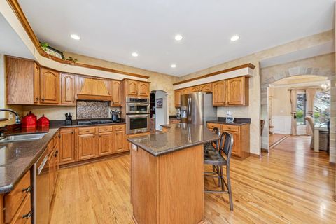 Tiny photo for 911 Hampton Drive, Carol Stream, IL 60188 (MLS # 12523620)