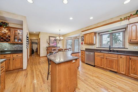 Tiny photo for 911 Hampton Drive, Carol Stream, IL 60188 (MLS # 12523620)