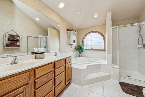 Tiny photo for 911 Hampton Drive, Carol Stream, IL 60188 (MLS # 12523620)