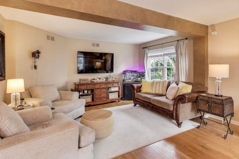 Tiny photo for 1823 Somerfield Lane, Crystal Lake, IL 60014 (MLS # 12490709)