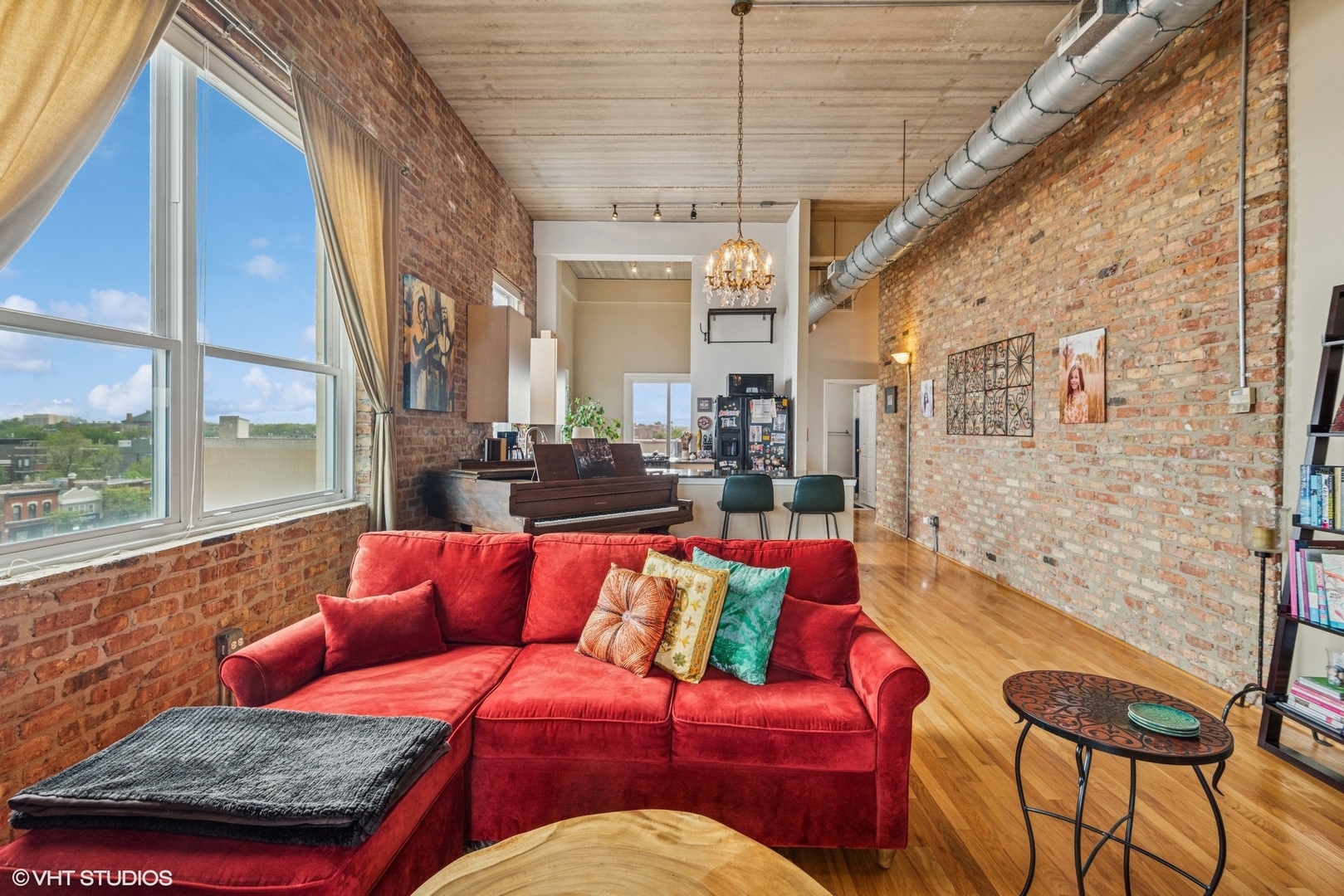 1625 N western 502