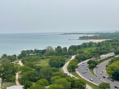 Tiny photo for 5757 N Sheridan Road #20G, Chicago, IL 60660 (MLS # 12633575)