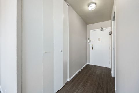 Tiny photo for 5757 N Sheridan Road #20G, Chicago, IL 60660 (MLS # 12633575)